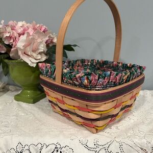 Longaberger 1998 Large Stained Easter Basket with protective liner